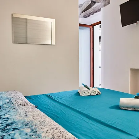 House Angelo La Punzesa * 圣特雷莎加卢拉